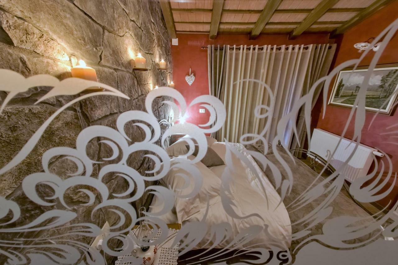 Cebron Family Estate Hotel บรานิก ภายนอก รูปภาพ