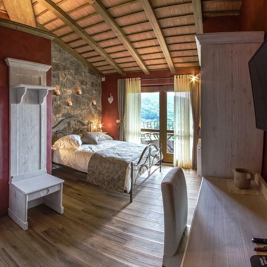 Cebron Family Estate Hotel บรานิก ภายนอก รูปภาพ